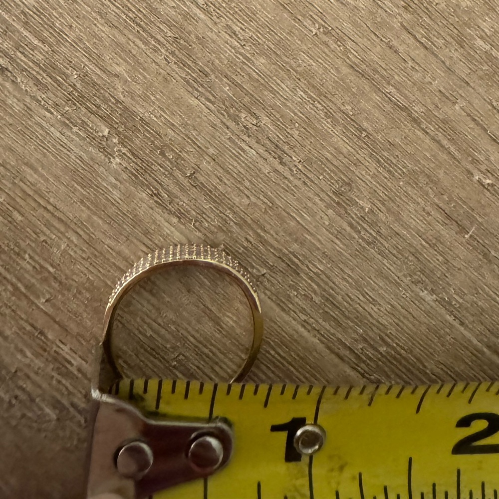 Pavé Diamond Slim Signet - Mejuri Size 7 - Picture 6 of 6